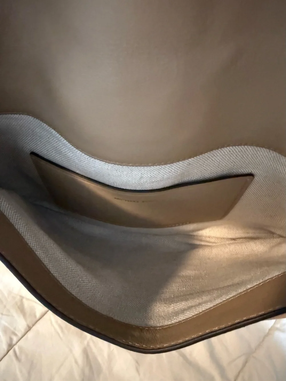 Rare-EUC-Michael kors Suede Shearling Accent Crossbody Bag in Tan - Picture 7 of 8